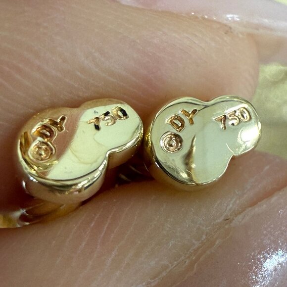 David Yurman Crossover Hoop Earrings - Picture 4 of 4